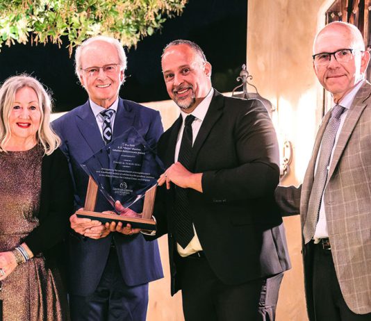 Gills receive award for dedication to Salinas Valley agriculture and community Gills receive award