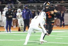 Football | Gonzales sinks Mariners as King City breaks Pacific Grove Gonzales football quarterback