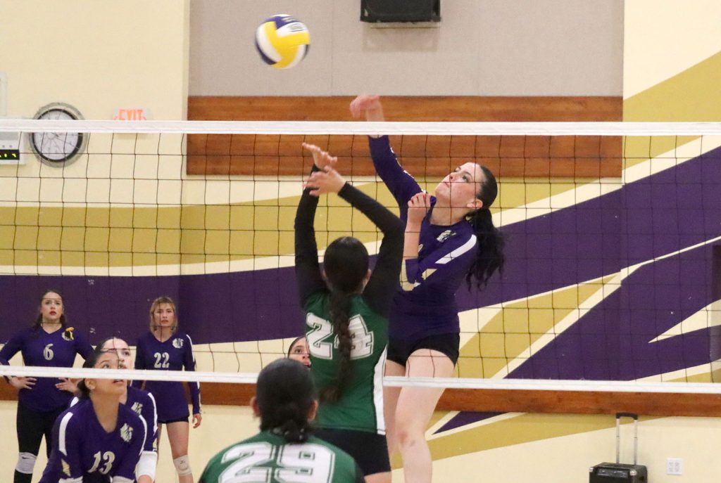 Soledad Greenfield volleyball