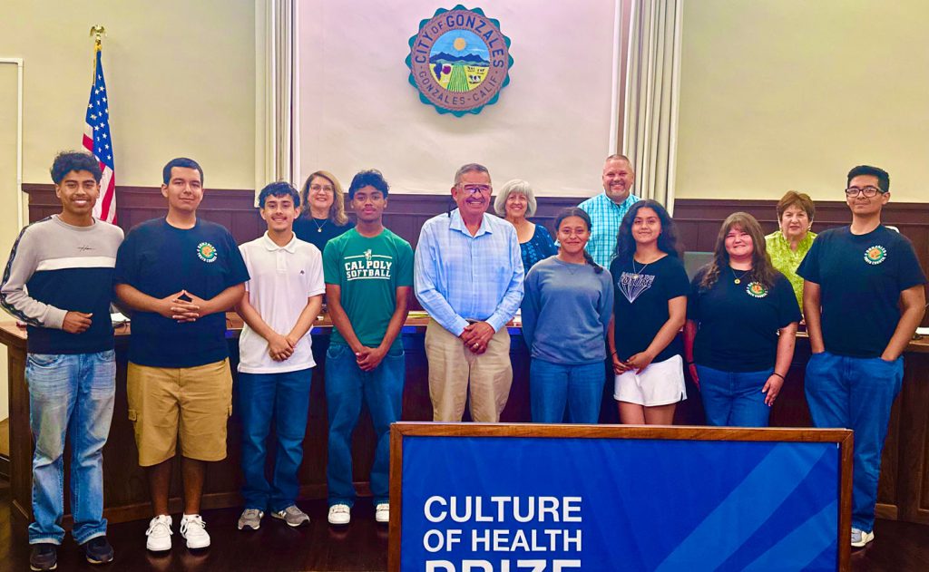 Gonzales City Council with Youth Council members