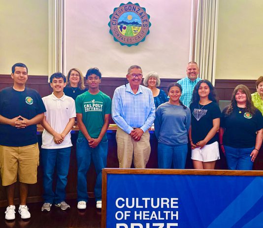 City of Gonzales announces 2025-26 Youth Council members Gonzales City Council with Youth Council members