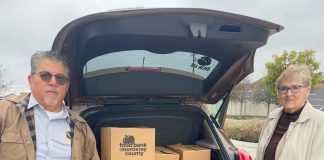 Cal Water’s King City and Salinas districts provide $18,300 in food, donations this Thanksgiving Cal Water Operation Gobble Thanksgiving food distribution