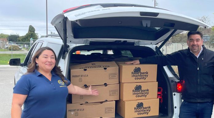 Cal Water’s King City and Salinas districts provide $18,300 in food, donations this Thanksgiving Cal Water Operation Gobble Thanksgiving food distribution
