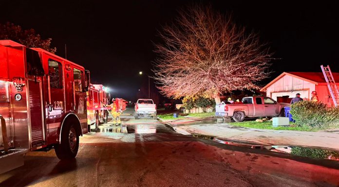 Garage fire contained in Greenfield; no injuries reported Firefighters respond to garage fire