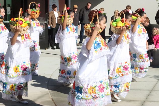 Palenke Arts folklorico group
