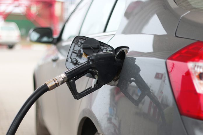 Gas pump AdobeStock_102789137 fill up with gas