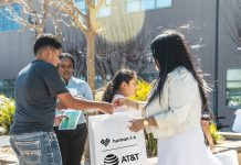 Hundreds of laptops distributed to Salinas Valley students, families Laptops distribution