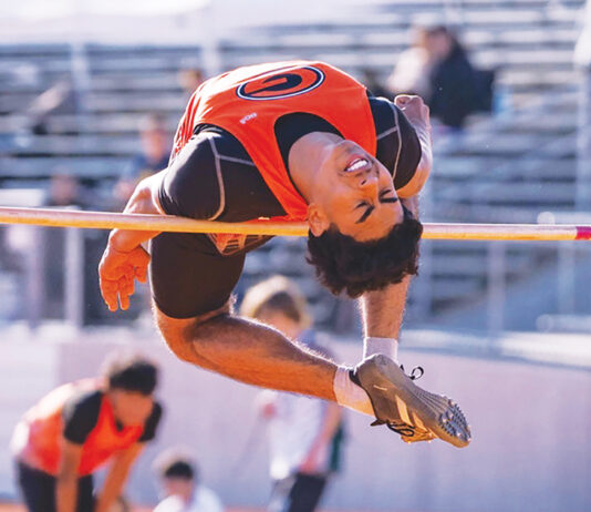 Track and Field | Gonzales boys, Greenfield girls win division titles Track and field high jump
