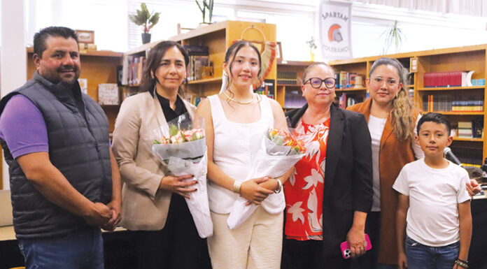 Gonzales High sophomore wins state speech and debate tourney Italia Hernandez honored