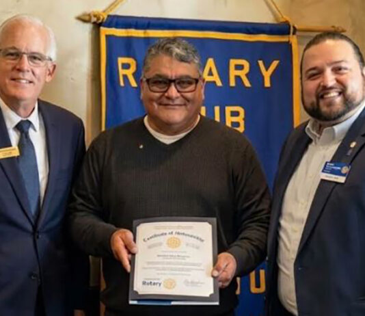 Soledad Rotary Club inducts two new membersĀ Fernando Cabrera