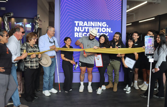 Anytime Fitness 1 ribbon cutting IMG_4475 Anytime Fitness