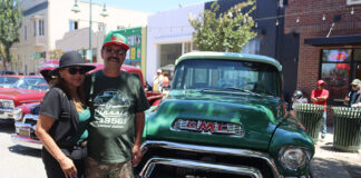 Gonzales Car Show draws more than 100 vehicles downtown Gonzales Car Show