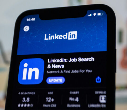 Top 7 Best Sites to Buy LinkedIn Followers (Instant, Safe, Legit) Top sites to buy LinkedIn followers